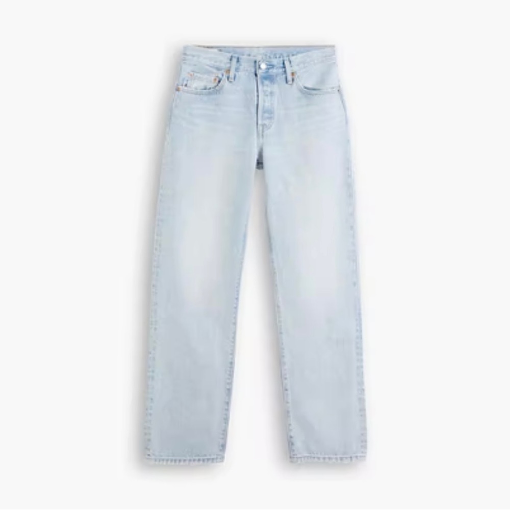 501 90’s woman’s mid rise Levi jeans